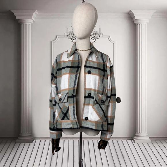 Women's ZARA Patch Pocket Plaid Overshirt (Ecru Green S) - Picture 3 of 7